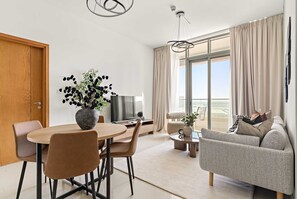 House, Accessible - Silkhaus 1bdr Near Reem Park at Julphar Tower (Abu Dhabi)