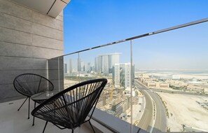 Apartment, Accessible - Silkhaus Comfy 1bdr Najmat Tower in Reem Island (Abu Dhabi)