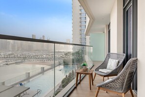 House, Accessible - Silkhaus Seaside 2bdr Marina Vista Beachfront (Dubai)