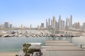 2 bedrooms, Internet - Silkhaus Seaside 2bdr Marina Vista Beachfront (Dubai)