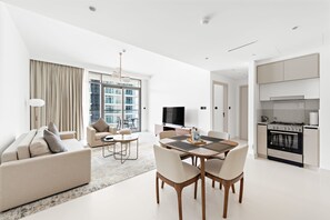 1 bedroom, Internet - Silkhaus 1bdr Private Beach Marina Vista (Dubai)