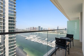 House, Accessible - Silkhaus 1BR in Emaar Tower With Private Pool (Dubai)