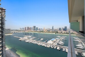 House, Accessible - Silkhaus 1BR in Emaar Tower With Private Pool (Dubai)