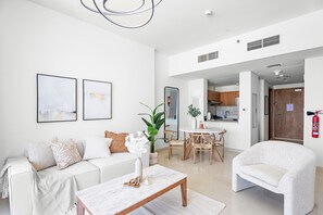 House - Silkhaus Near Reem Island Mall Julphar Tower (Abu Dhabi)