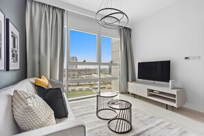 Apartment - Silkhaus Horizon Tower Elegant 1bdr Pool Access (Abu Dhabi)
