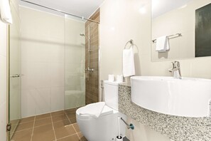 Apartment, Accessible | 2 bedrooms, Internet - Silkhaus Refined 2BR Horizon Al Reem Island (Abu Dhabi)