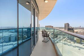 House, Accessible - Silkhaus Spacious 2bdr Stay in Julphar Tower (Abu Dhabi)