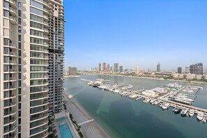 House, Accessible - Silkhaus Cozy 1bdr in Marina Vista Private Beach (Dubai)