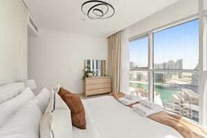 House, Accessible - Silkhaus Convenient 3BR Maid Room in Reem Island (Abu Dhabi)