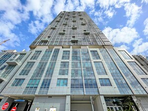 Apartment - Silkhaus Big 1bdr by Al Fay Park Horizon Tower (Abu Dhabi)