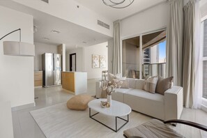 2 bedrooms, Internet - Silkhaus Prestige 2BR Stay in Al Reem Island (Abu Dhabi)