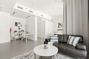 House, Accessible - Silkhaus Chic Studio Private Beach Pixel Tower (Abu Dhabi)