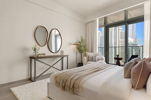 House, Accessible - Silkhaus Ultraluxury 3bdr Maid Near Burj Khalifa (Dubai)