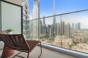 House, Accessible | 4 bedrooms, Internet - Silkhaus Ultraluxury 3bdr Maid Near Burj Khalifa (Dubai)