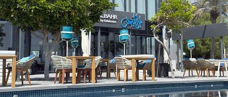 3 bedrooms, Internet