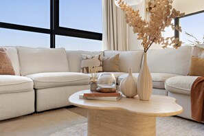 House, Accessible - Silkhaus Luxe 3BR Maid Room Private Beach Reem (Abu Dhabi)