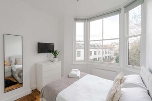 House - Generous 2-bed Apartment Near Queen s Park (London)