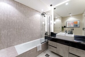 House - Stayshort - Stunning Studio Unit in Business Bay That Sleeps 2 (Dubai)