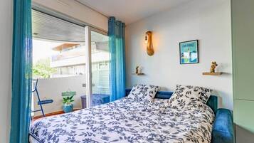 1 bedroom, iron/ironing board, free WiFi