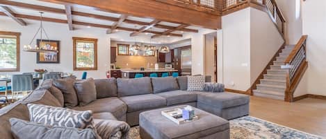 Casa, 4 habitaciones | Área de sala de estar