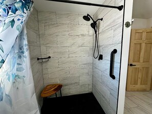 Unclassified image, 2 of 17, button - 1-Queen bed & queen couch sleeps 4 duplex in Smithfield stream & beach area (Smithfield)