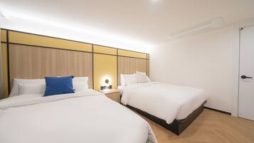 Twin Room, 2 Queen Beds, Non Smoking, City View | Free WiFi