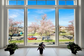 House, 3 Bedrooms, Balcony, Mountain View | Interior - Serene Family-friendly House Near YVR and Downtown Vancouver (Vancouver)