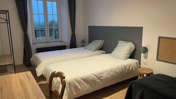 5 camere, ferro/asse da stiro, Wi-Fi, lenzuola