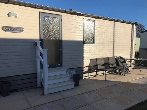 Maison, 3 chambres, patio | Aire de séjour