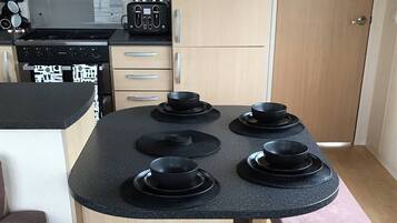 House, 3 Bedrooms, Patio | Dining