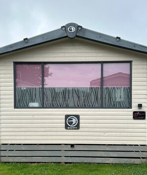 House, 3 Bedrooms, Patio | Exterior detail