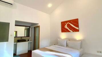Standard Double Room | Desk, free WiFi