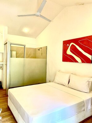 ห้องสแตนดาร์ดดับเบิล | โต๊ะทำงาน, Wi-Fi ฟรี