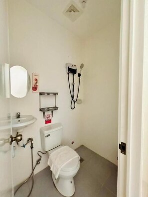 Unclassified image, 3 of 13, button