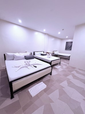 Desk, laptop workspace, blackout drapes, iron/ironing board - Bossbabe Nacpan Beach House (puerto princesa city)