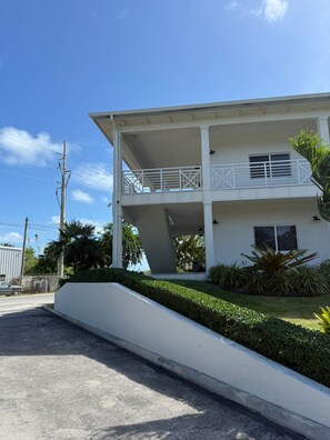 Exterior - Beautiful & peaceful Sea Mist, 1-bedroom apartment in Morgans Harbor, West Bay. (West Bay)