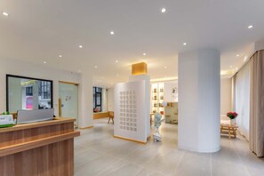 Uklassifisert bilde, 2 av 32, knapp