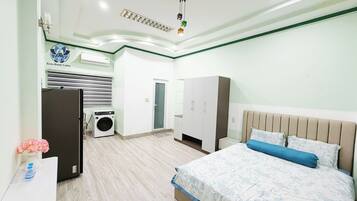 Luxury Double Room | Individually furnished, free WiFi, bed sheets