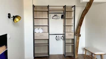 1 bedroom, iron/ironing board, WiFi