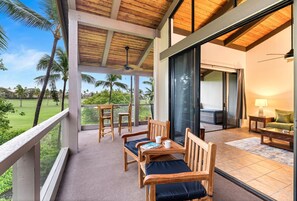 Outdoor dining - Kksr#7-304: Incredibly Private Top Floor Corner w/Golf Course &Ocean Views (Kailua Kona)