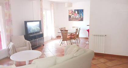 Villa With Private Pool, Garden & Panoramic Views