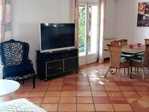 House | Living room - Villa With Private Pool, Garden & Panoramic Views (Draguignan)