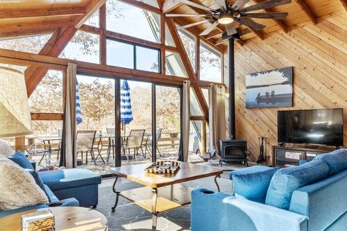 Cardinal Lake Cottage by Innsbrook Vacations!