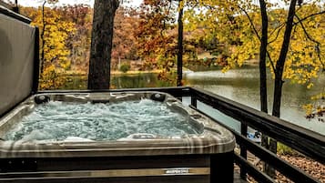 Baignoire à remous extérieure