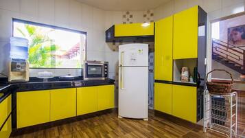 Casa, para fumantes | 3 quartos