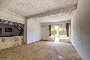 Casa, para fumantes | 3 quartos