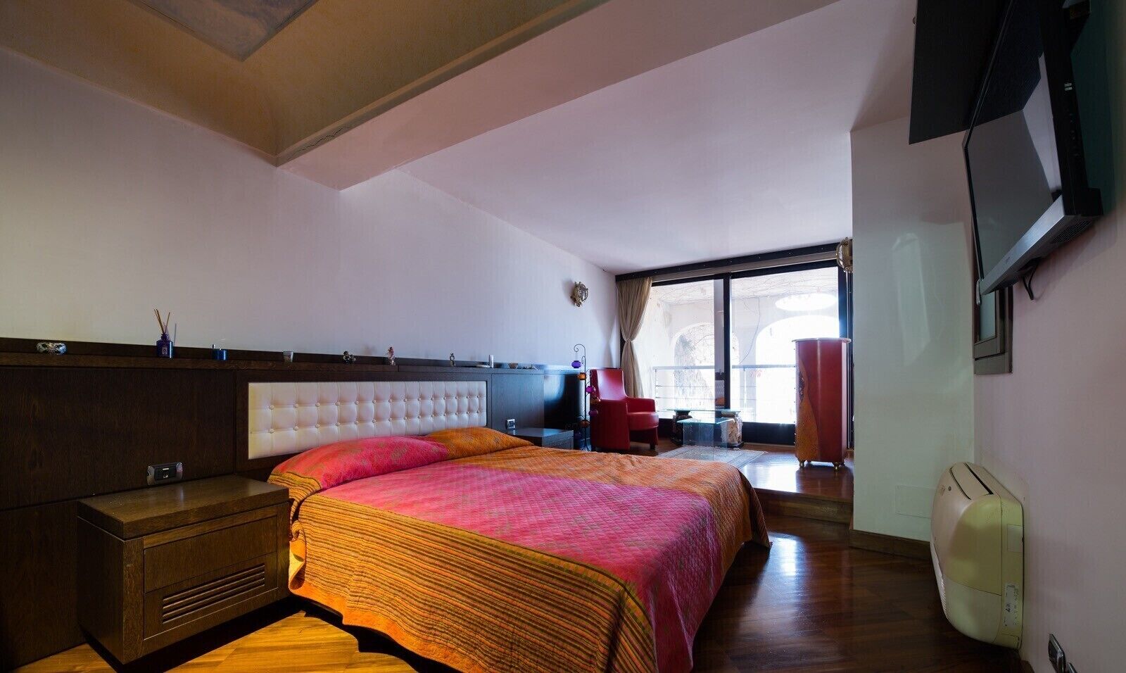 3 soverom, strykejern/-brett, wi-fi og sengetøy