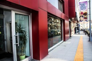 Exterior detail - D&D PANSİYON (Istanbul)