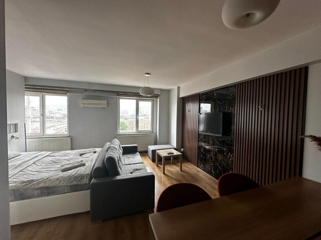 Deluxe Studio | Living area