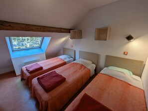 6 bedrooms, free WiFi